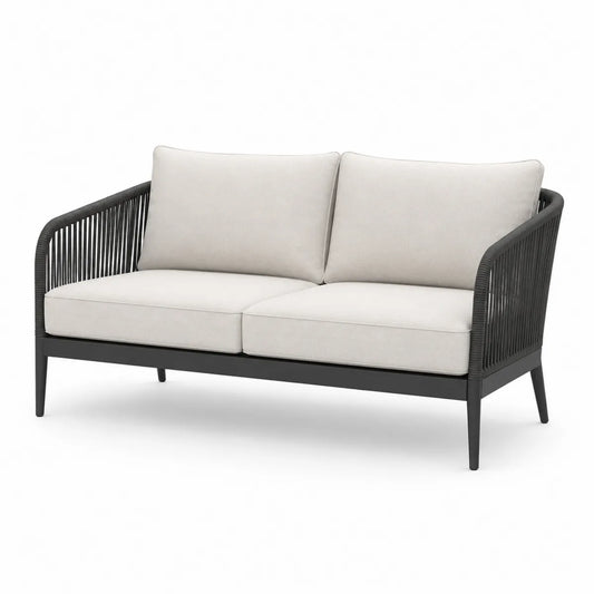 Sofa ogrodowa z metalową ramą i jasnymi poduszkami 180 cm