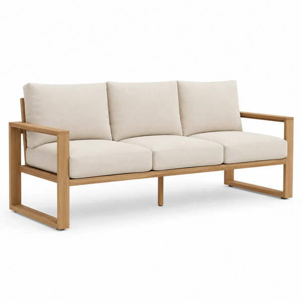 Drewniana sofa ogrodowa z beżową tapicerką